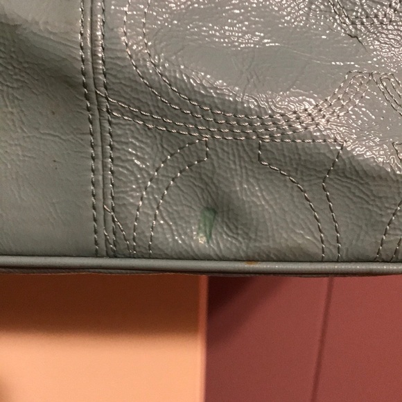 Coach - Picture 2 of 8